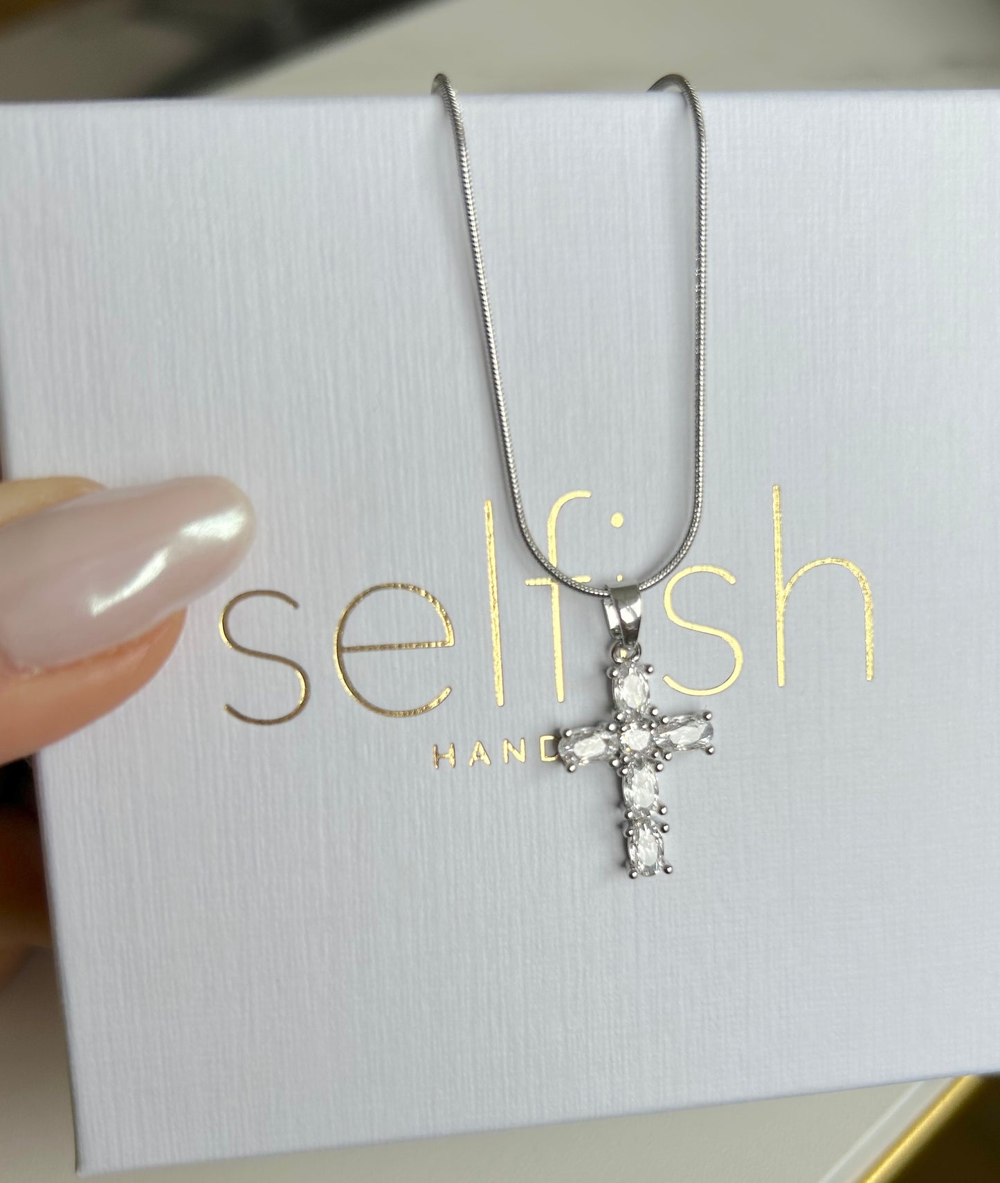 Radiant Cross - Silver necklace with a cross