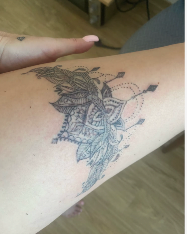 Tatuaż Półtrwały (Tymczasowy) - Orientalny Łańcuszki na Udo - Selfish