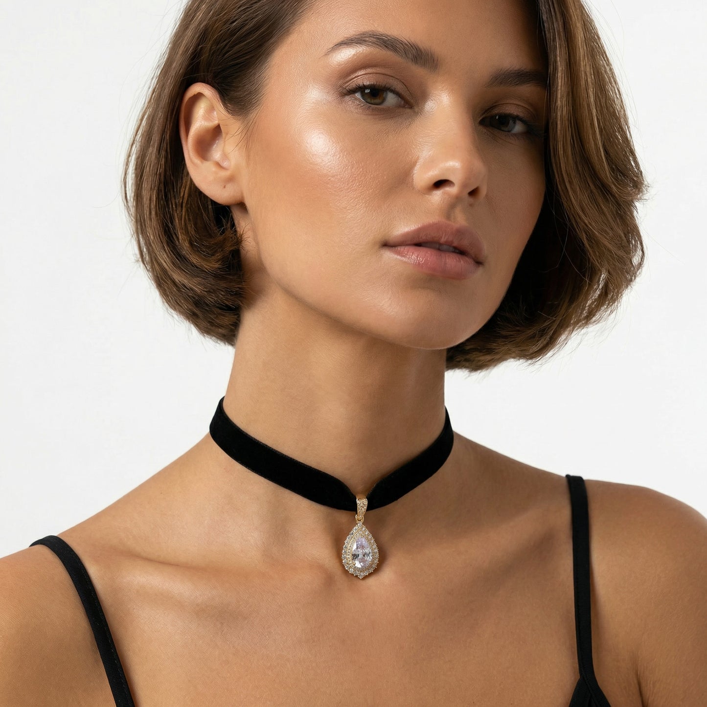 Aksamitka Czarna - Choker na Szyję z Łezką