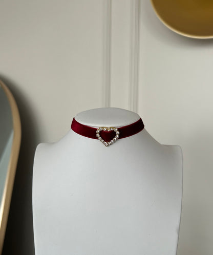 Aksamitka Bordowa - Choker na Szyję z Sercem z Cyrkonii
