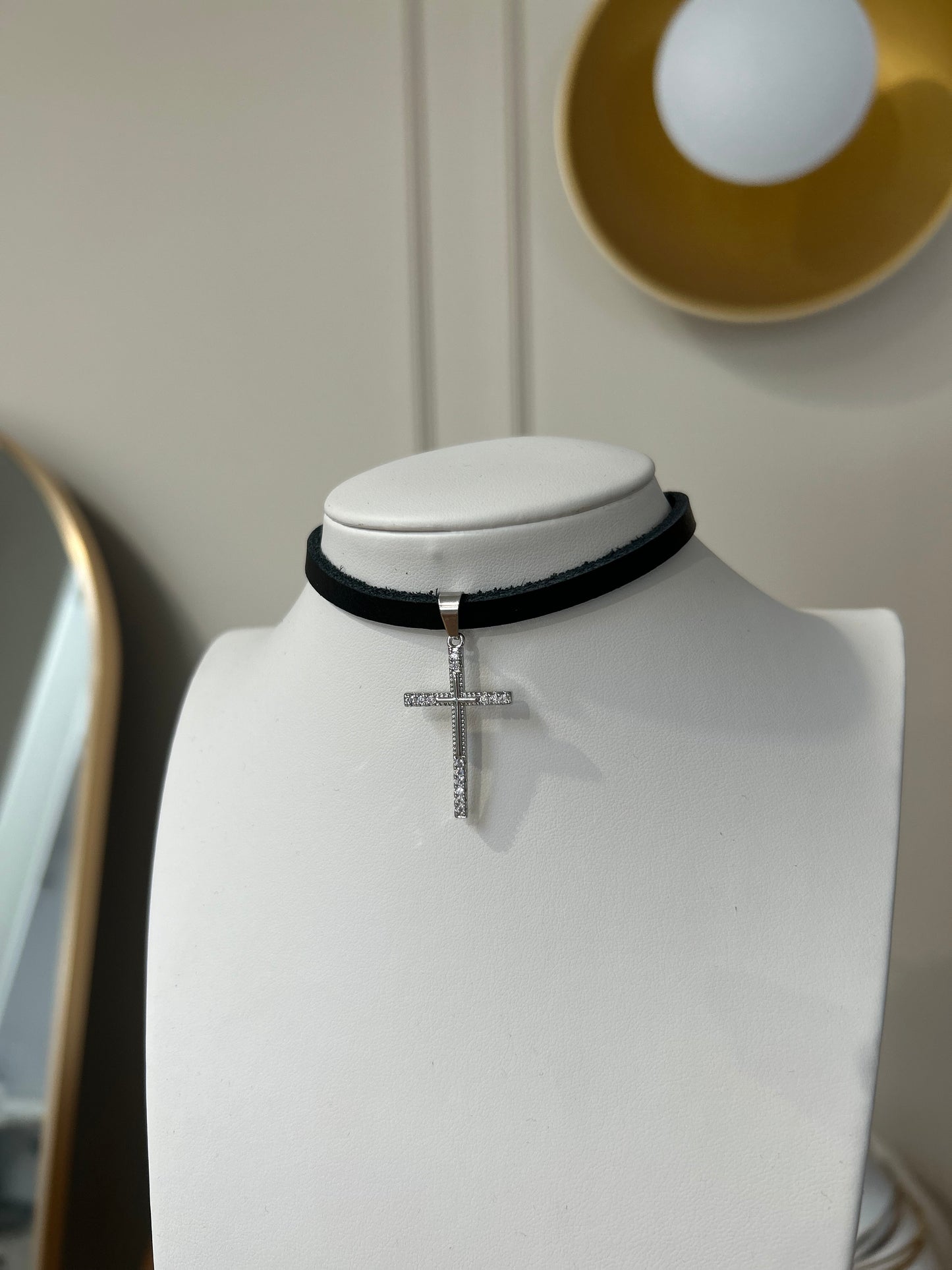 Skórzany Rzemień Choker na Szyję z Zawieszką - Krzyż Duży