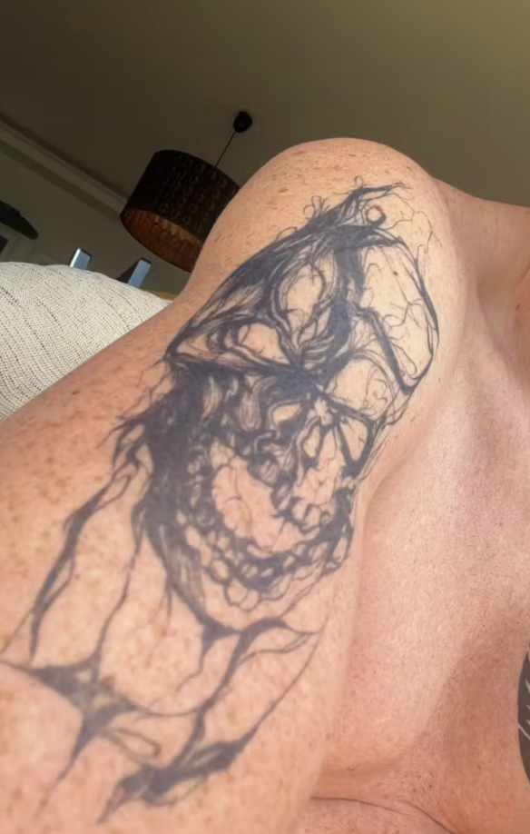 Semi-permanente (tijdelijke) tatoeage - Schedeldemon