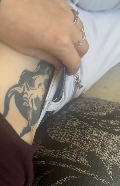 Tatouage semi-permanent (temporaire) - Femme démoniaque