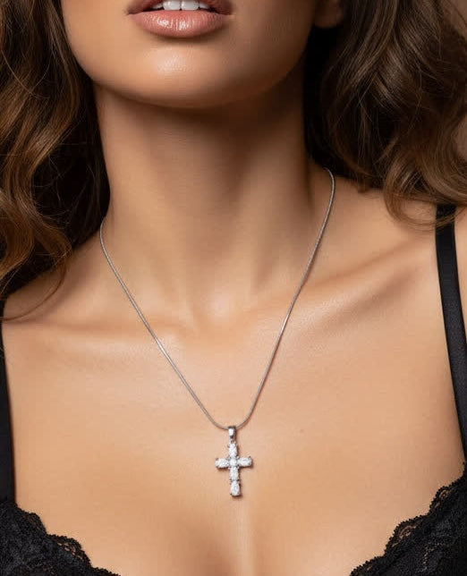 Radiant Cross - Srebrny naszyjnik z Krzyżykiem