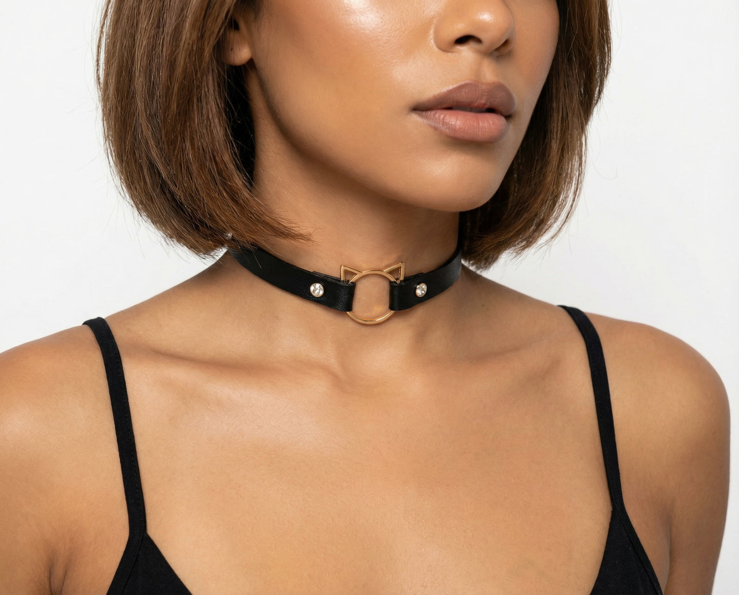 Skórzany Czarny Choker Na Szyję z Cyrkoniami i Kotkiem