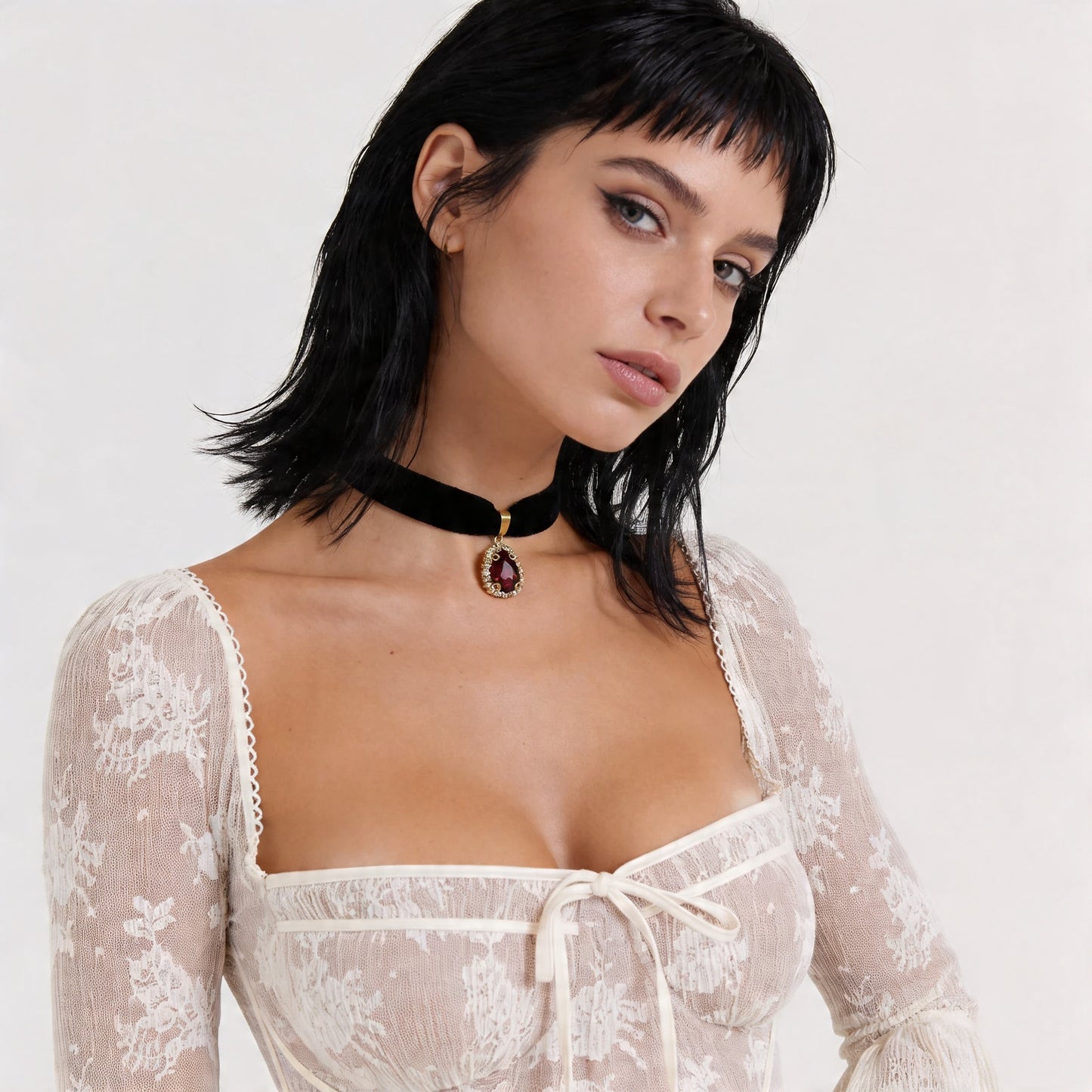 Aksamitka Czarna - Choker na Szyję z Łezką - Brąz