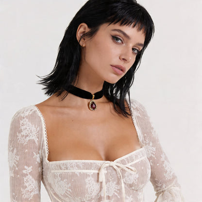 Aksamitka Czarna - Choker na Szyję z Łezką - Brąz
