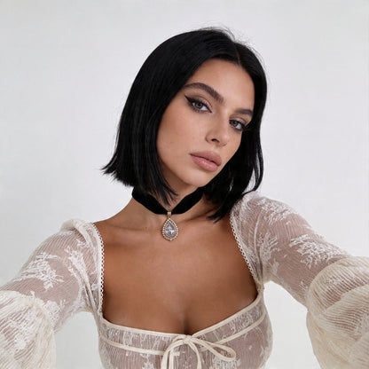 Aksamitka Czarna - Choker na Szyję z Łezką